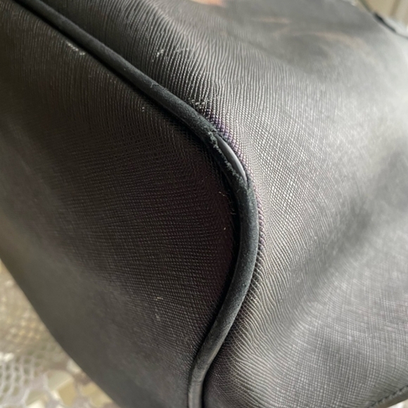 SOLD---- GIVENCHY ROTTWEILER TOTE AUTHENTIC - Picture 7 of 9